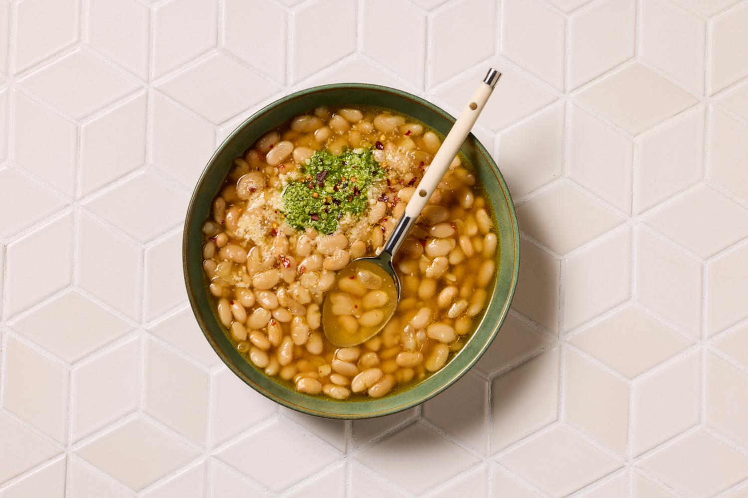 Spicy Garlic White Beans - Cooking Stock and Bone Broths | Kitchen Basics